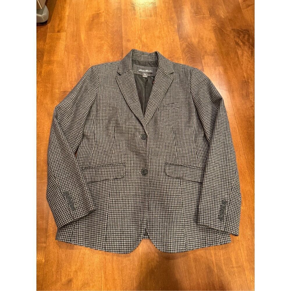 Woman’s Eddie Bauer wool blazer jacket